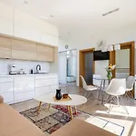 וילה Sea Garden Atostogu Namai Su Baseinu, Kunigiskiai