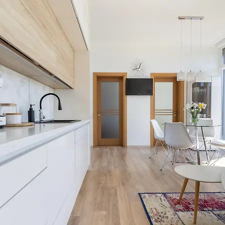 Vila Sea Garden Atostogu Namai Su Baseinu, Kunigiskiai Palanga