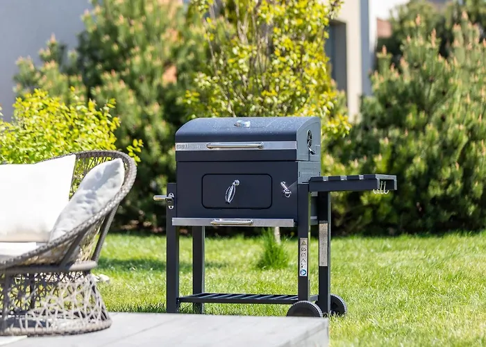 וילה Sea Garden Atostogu Namai Su Baseinu, Kunigiskiai