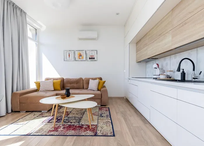 וילה Sea Garden Atostogu Namai Su Baseinu, Kunigiskiai