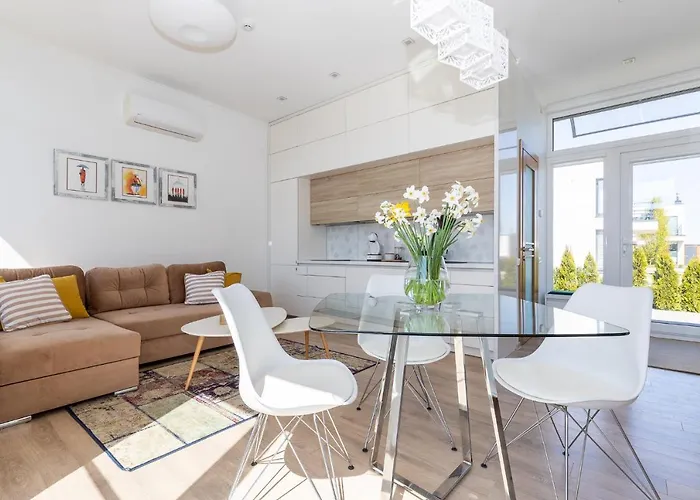 Sea Garden Atostogu Namai Su Baseinu, Kunigiskiai *