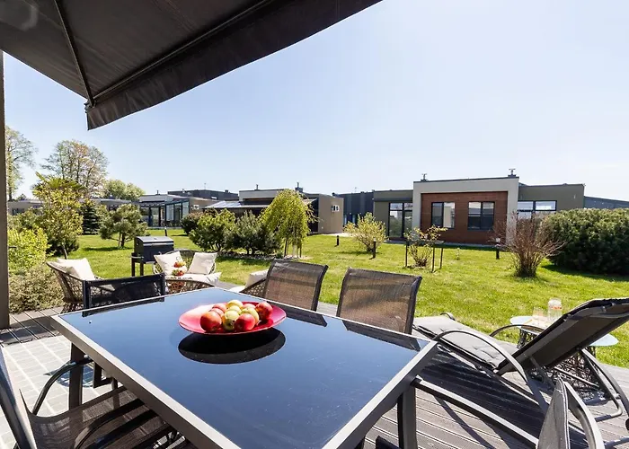 Sea Garden Atostogu Namai Su Baseinu, Kunigiskiai