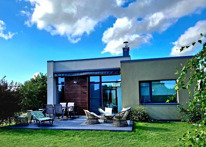 Sea Garden Atostogu Namai Su Baseinu, Kunigiskiai