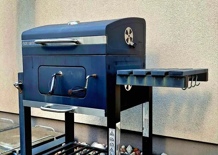 וילה Sea Garden Atostogu Namai Su Baseinu, Kunigiskiai